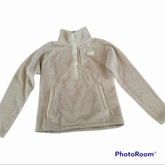 The North Face Sweaters - The North Face Womens 1/4 Snap Pullover Sherpa Sweater Size Medium Tan.